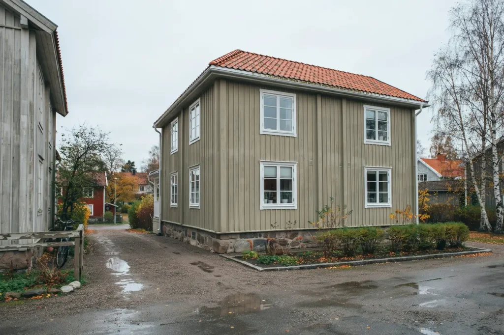 s v ljer du r tt kul r till fasaden r d som passar svenska hus och klimat